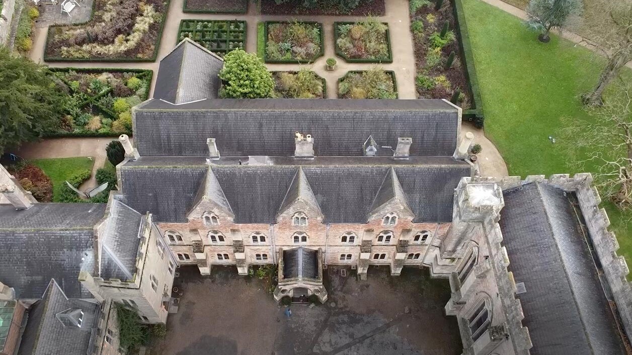 Bishops Wells Palace