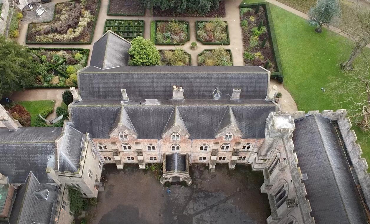 Bishops Wells Palace